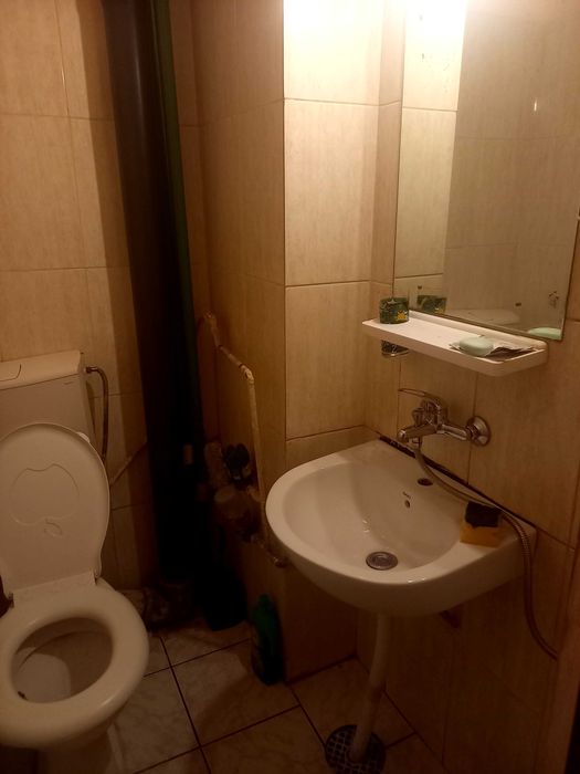 Închiriez garsonieră cf 3 zona Bou-Roșu