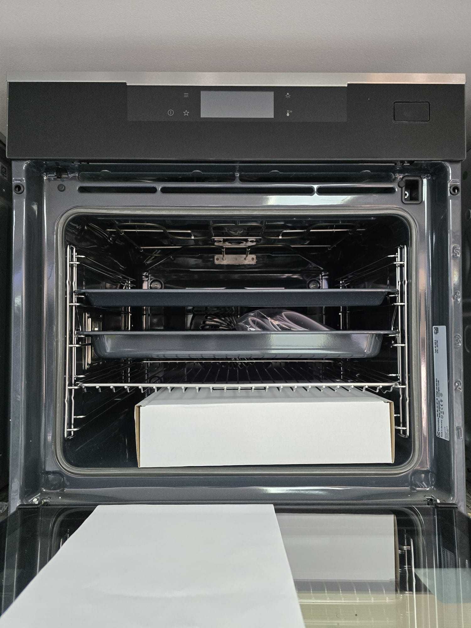 Cuptor  Nou resigilat  Electrolux KOEAP31WT-Sonda FoodProbe