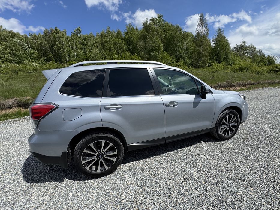 Vand Subaru Forester XT echipare Platinum