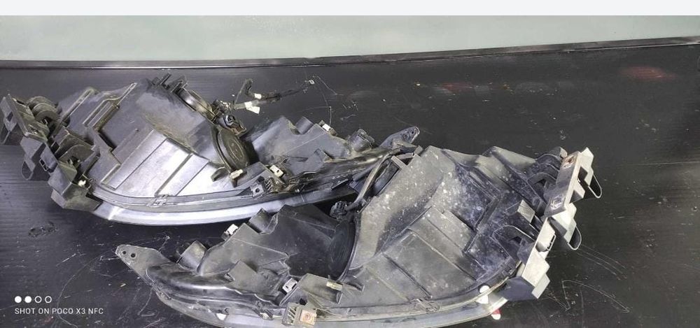 Far Stanga Dreapta Renault Scenic 3 Fundal Negru European