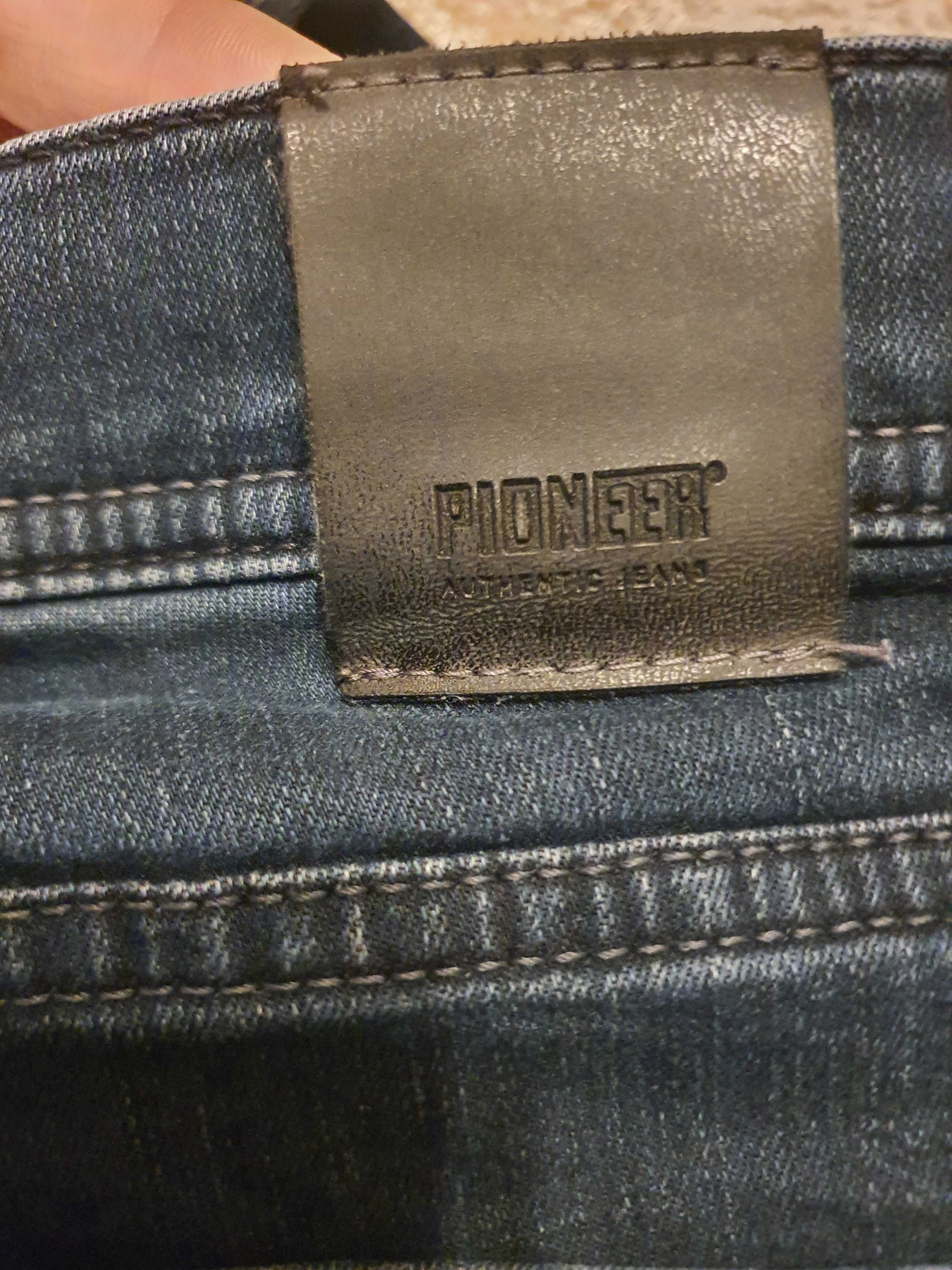 Oргинални дънки Pioneer Rando
