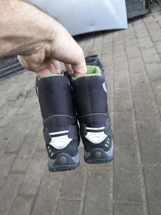 Vând cizmulițe zăpadă copii mărimea 24