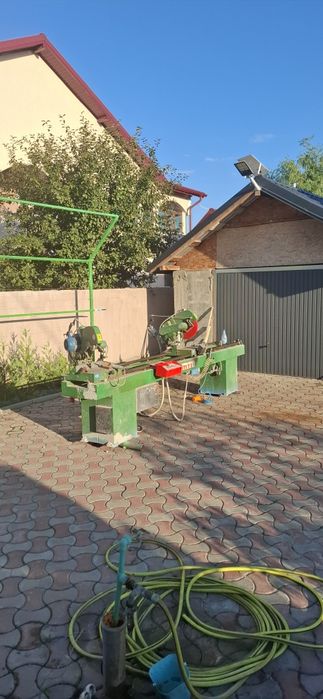 Masina de tăiat la 2 capete