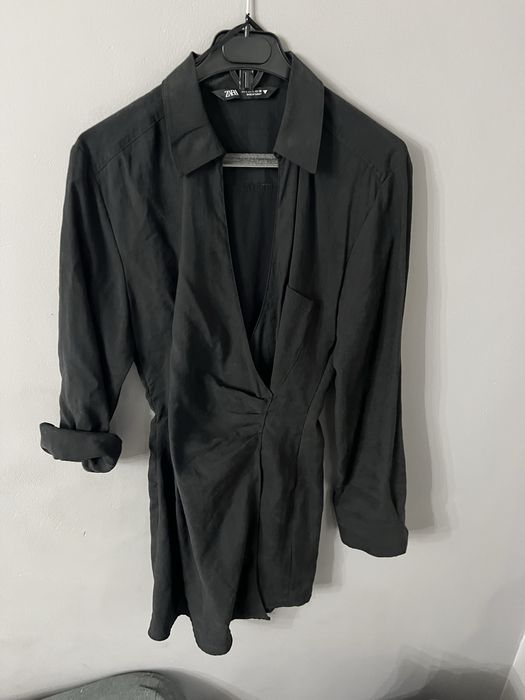 Дамски рокли на ZARA