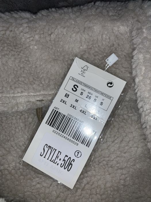 Geacă scurtă de piele cu blană, mărimea S