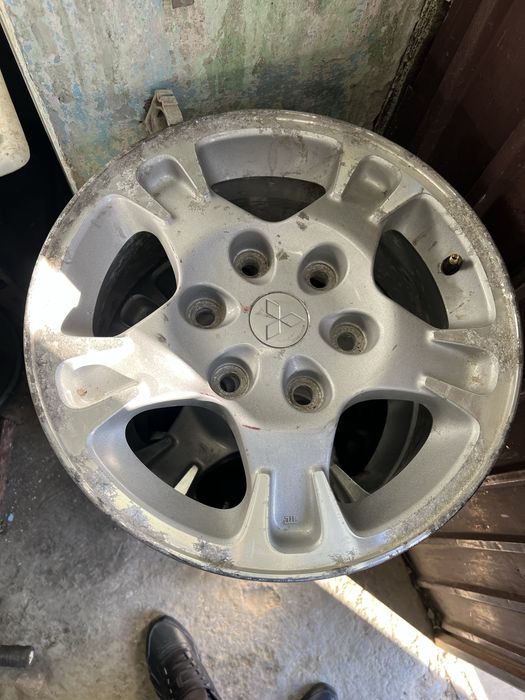 Продам диски Pajero