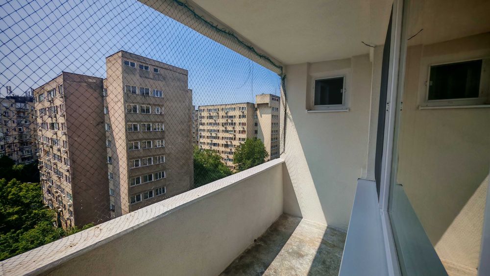 Apartament 3 cam renovat 2025 Piata Veteranilor cu parcare, particular