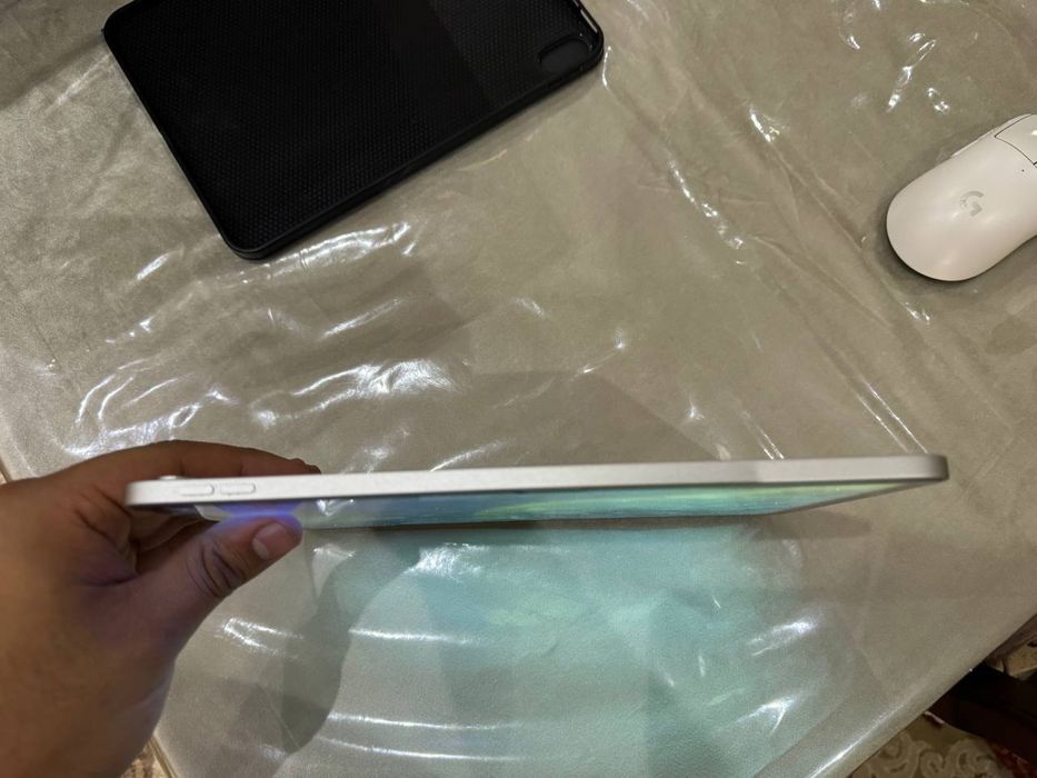 Ipad 10 64Gb 98yomkisti masla holatda