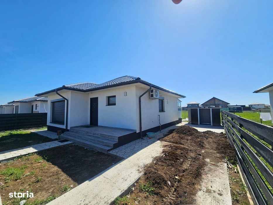 Casa la intrare in Berceni, 2 dormitoare, 350 mp teren – Ilfov