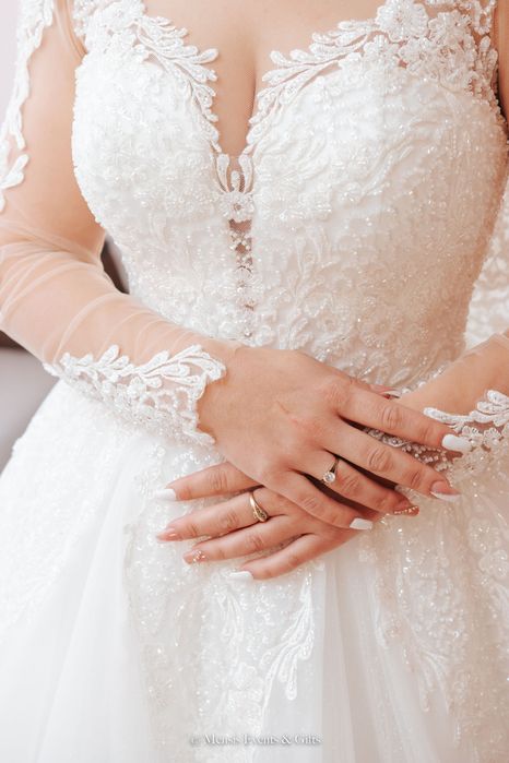 Rochiță deosebită de mireasă