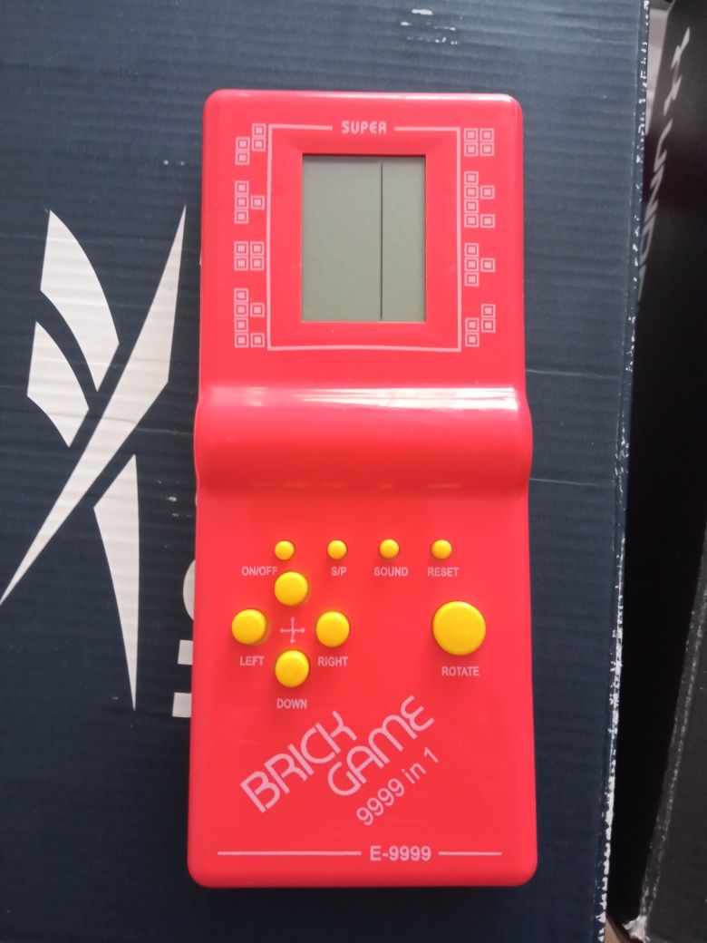 Vând joc Brick Game
