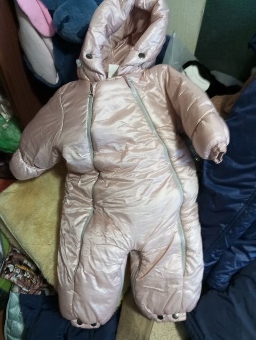Продам конверт - комбинезон на девочку