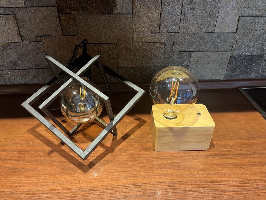 Две декоративни лампи с резервна крушка