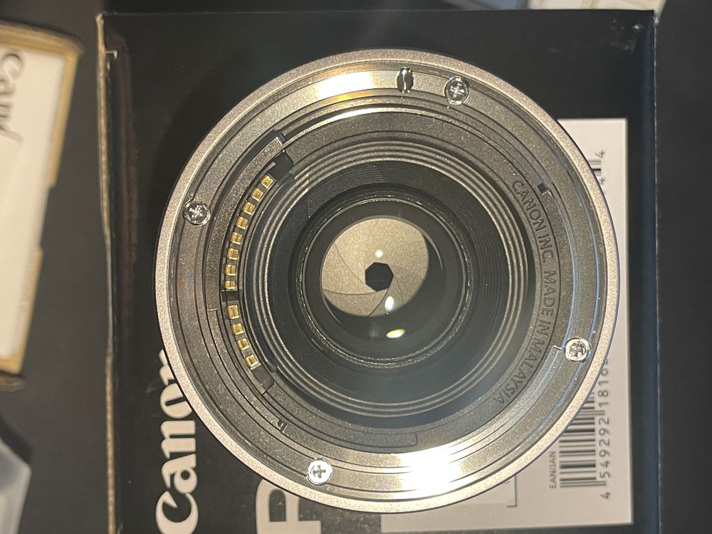PRET FIX! Canon 50 1.8 RF STM SIGILAT! de Mirrorless Nu DSLR