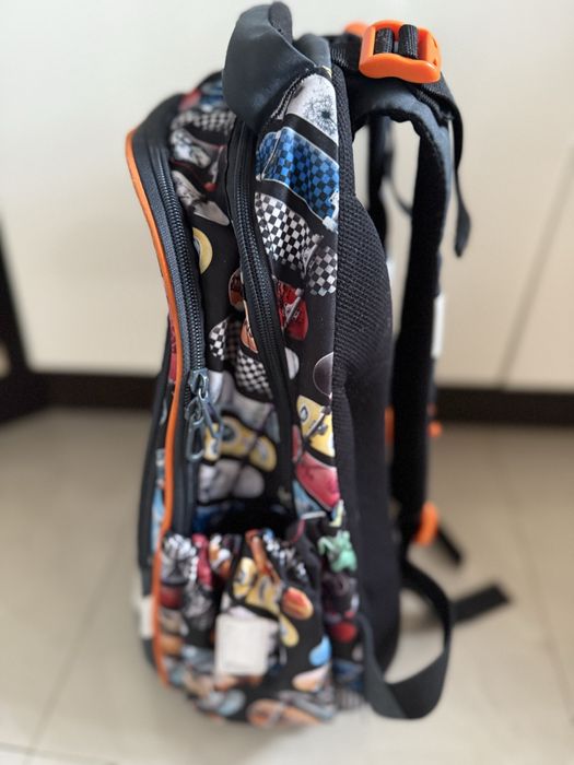 Ученическа Раница  и несесер Ars Una Anatomy M - Rollin Mania