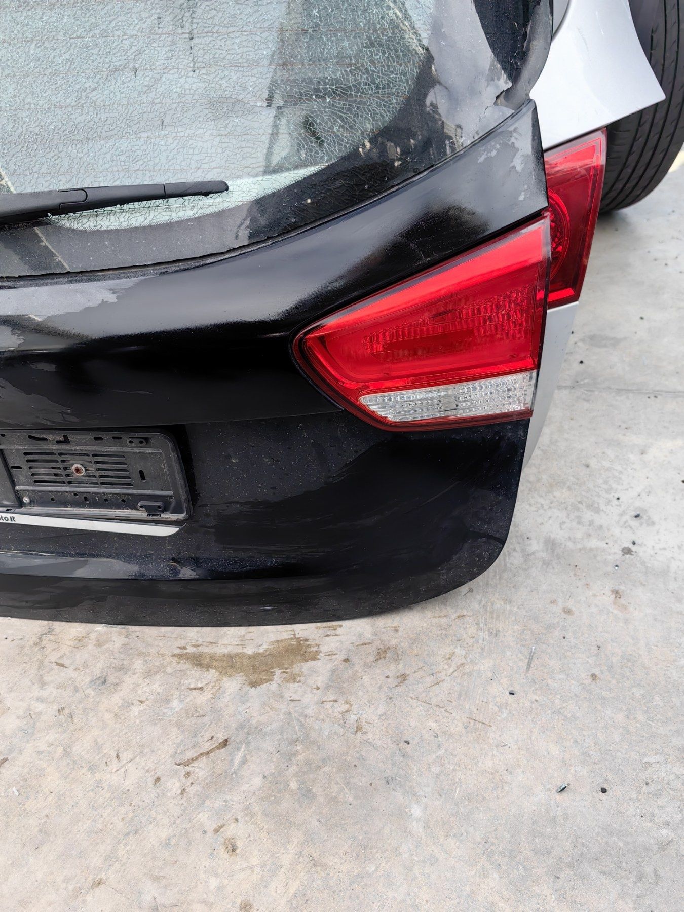 Врата багажник за Kia Carens 2014/ Киа Каренс 2014г