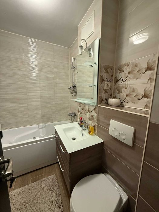 Proprietar inchiriez apart cu 3 cam  BIG / Pitesti Shopping Park