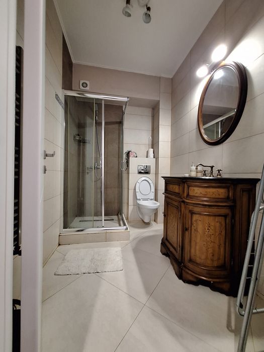 Inchiriez studio MAMAIA NORD