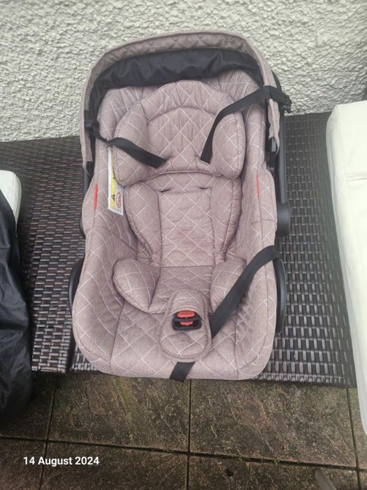 Vand cărucior 3 în 1