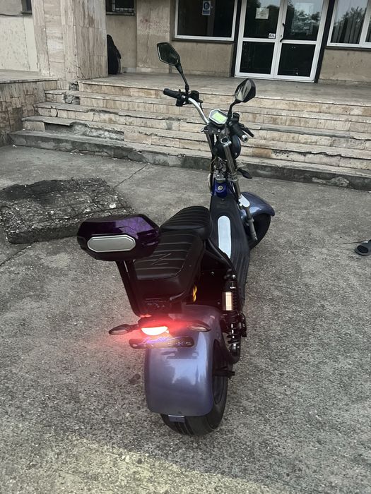 Vand scuter electric intreținut