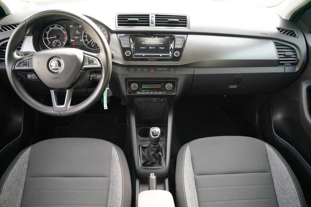 Inchirieri masini Bucuresti - skoda fabia diesel