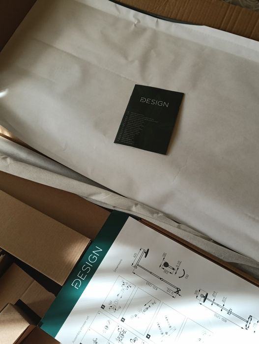 Vând sistem de duș cu baterie, ideal pentru cabina de duș