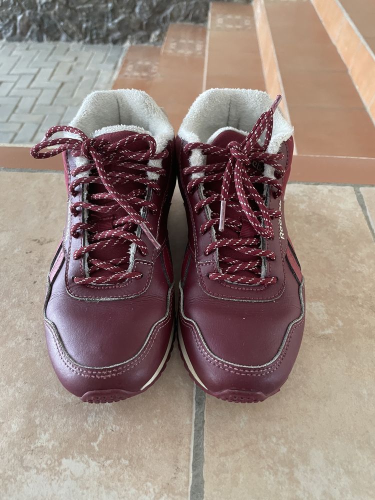Кроссы от Reebok