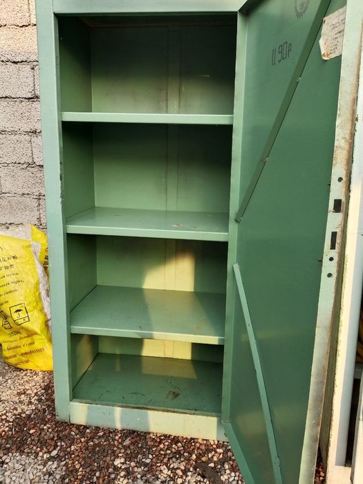 Железний шкаф Темир шкаф