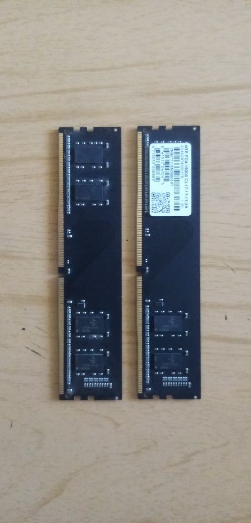 Оперативная память. DDR4. 2 по 4ГБ