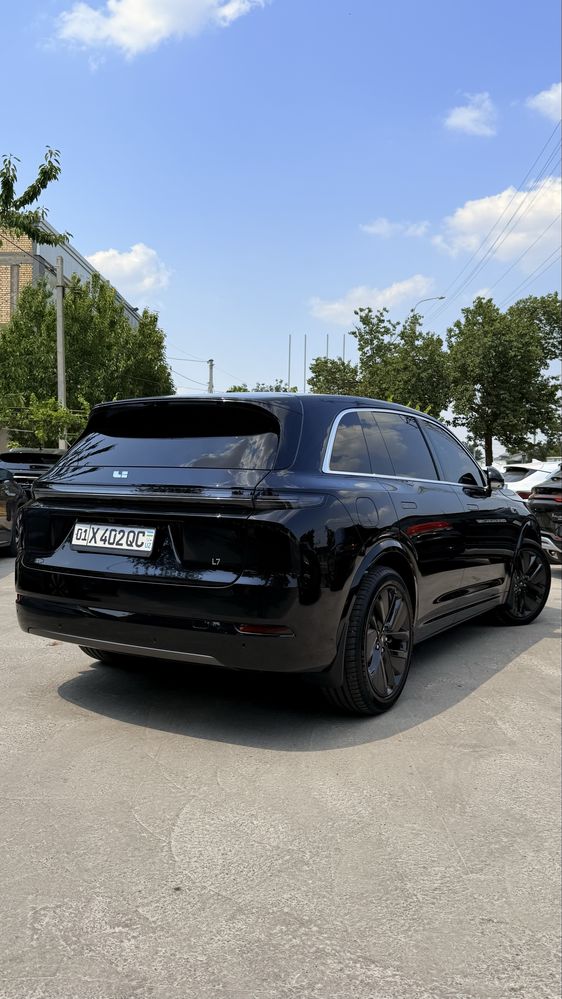 Продается Автомобиль Li 7 ULTRA 2024