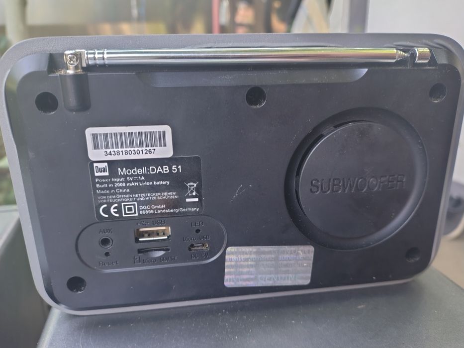 Vând vând radiouri dual grundig Sony