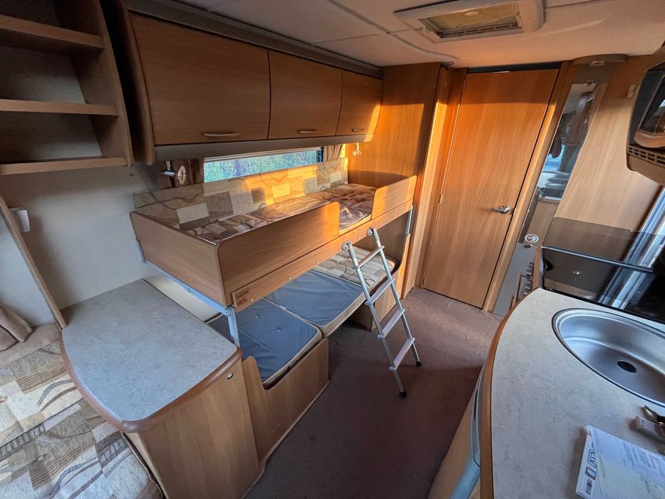 Rulota Swift Challenger 2008 2 zone Off Camping Cabina Dus Acumulator
