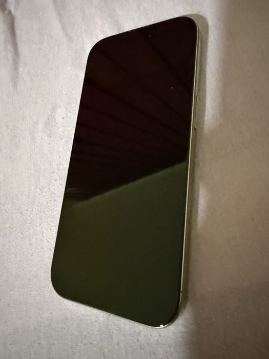 iPhone 16 pro заключен