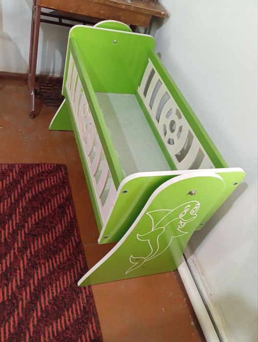 Bolalar  2ta kravati sotiladi