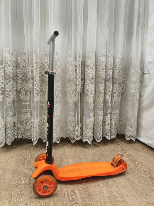 Самокат детский бу отличная состояние