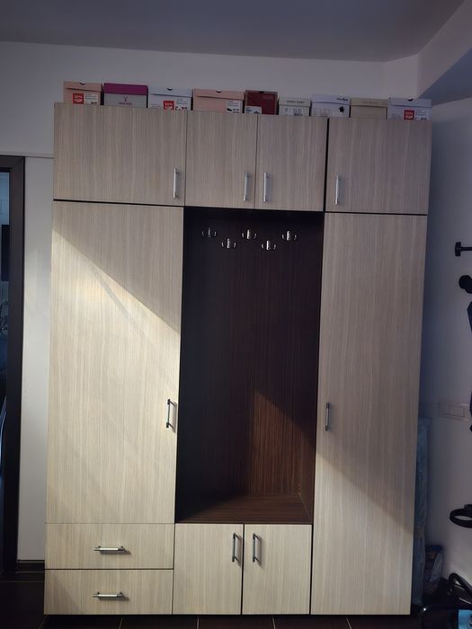 Dulap cuier hol cu sertare