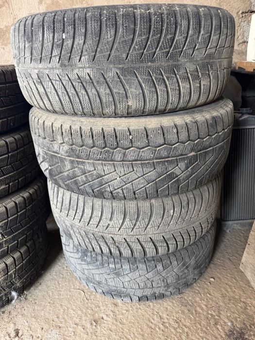 Продам зимние шины 205/55. 16.