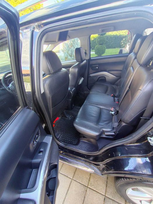 Proprietar vand Peugeot 4007 SUV 4x4/4x2/Lock la buton