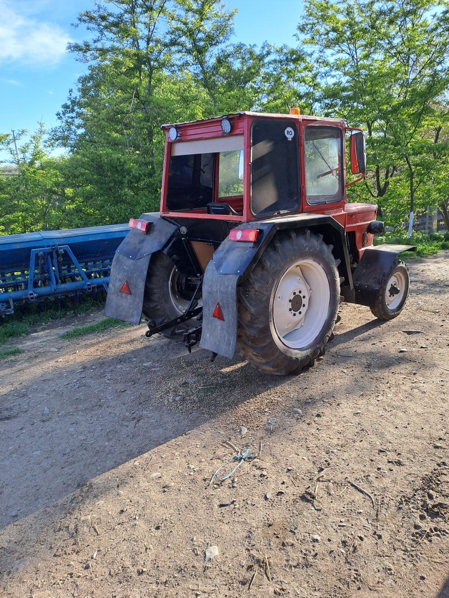 Tractor Universal