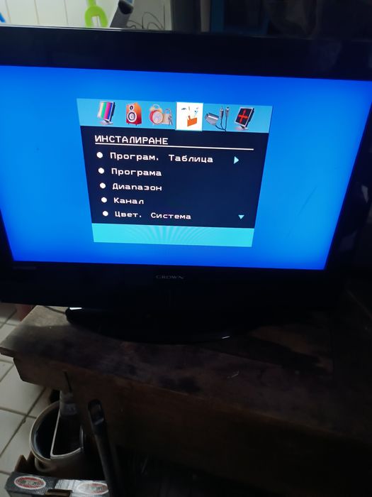 LCD.телевизор32инча