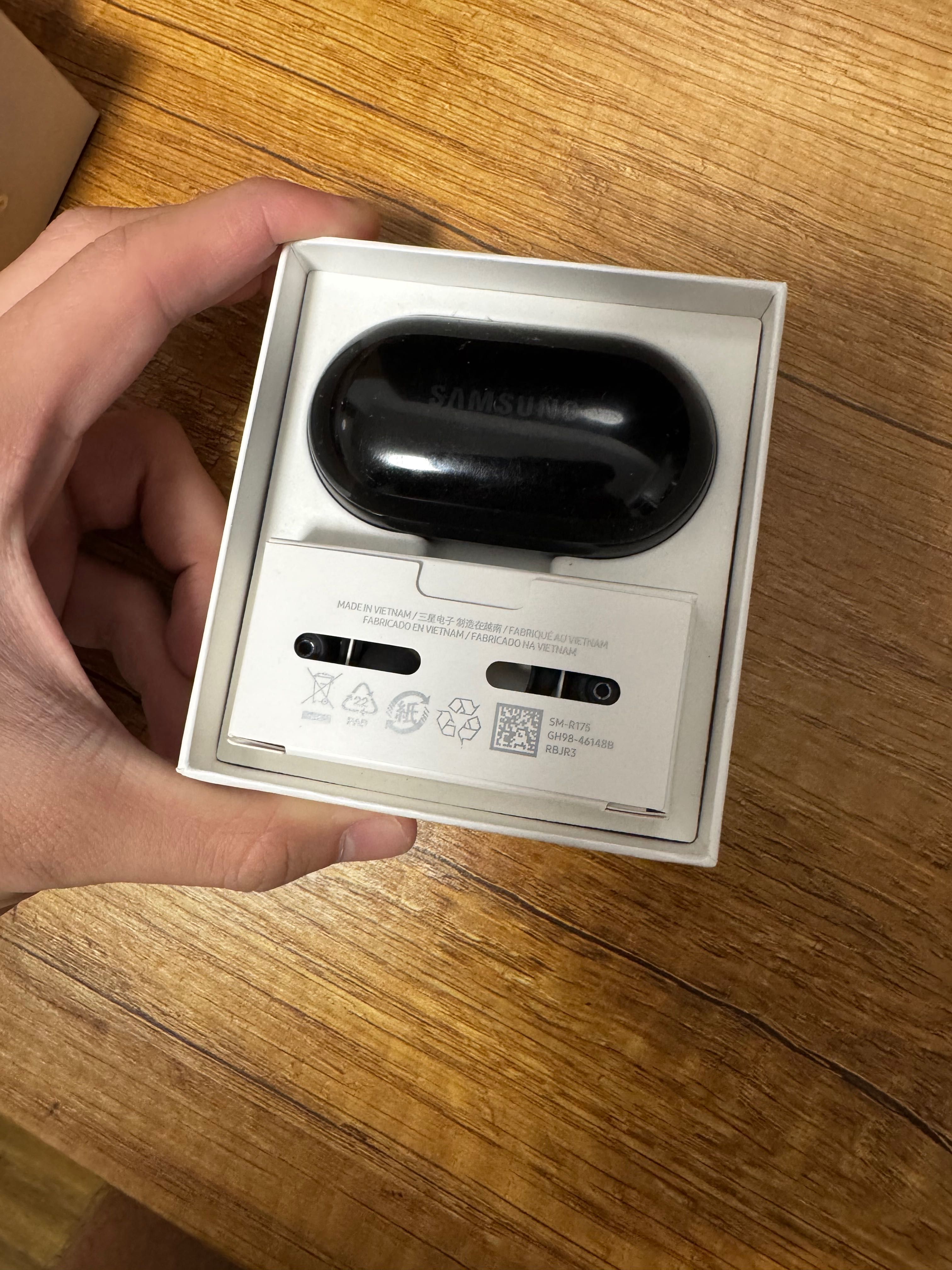 Samsung Galaxy Note10+ 256GB/12GB RAM + Galaxy Buds+