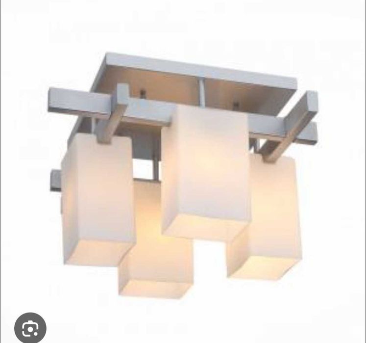 Люстры 8 рожковая и 4 рожковая в хорошем состоянии