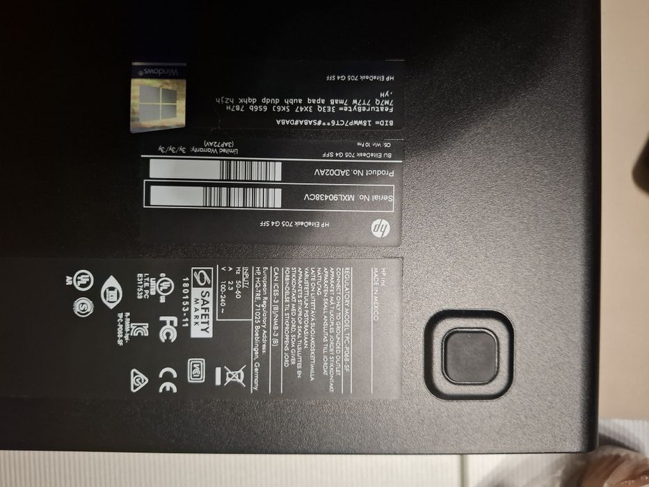 HP EliteDesk 705 G4 SFF-Slim,AMD Ryzen 3 PRO 2200G (3.5/3.7GHz),16GB