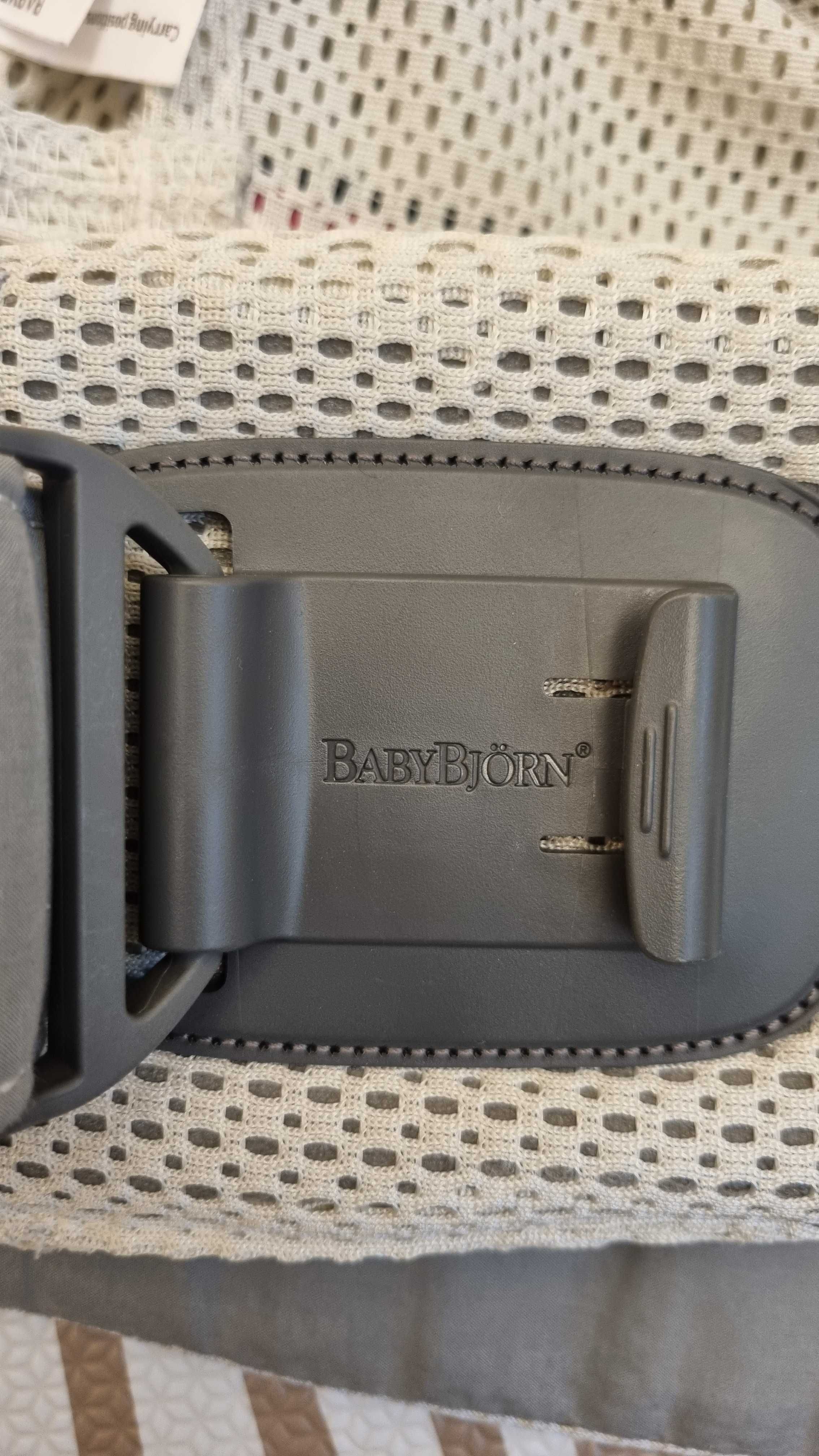 Раница за бебе / кенгуру Babybjorn Harmony 3D mesh silver