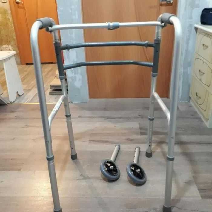 Ходунок, ходунки, ходули инвалидные на колесе в УПАКОВКЕ