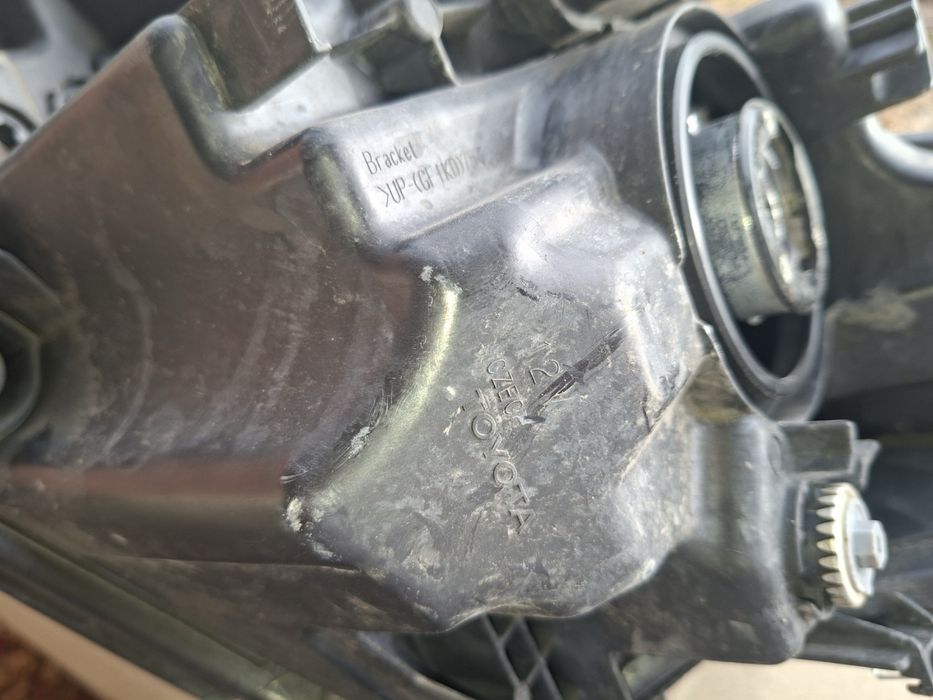 Фарове Toyota Yaris 2018 - 2022