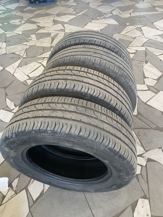 Продам летние шины комплект 195/65 R15 Continental ContiPremiumContact