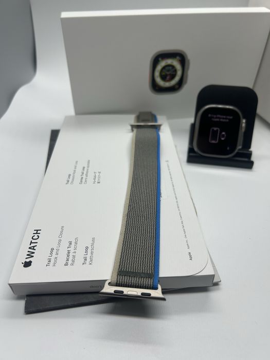 Apple Watch ULTRA - 49mm Titanium Smartwatch - CA NOU + Garantie