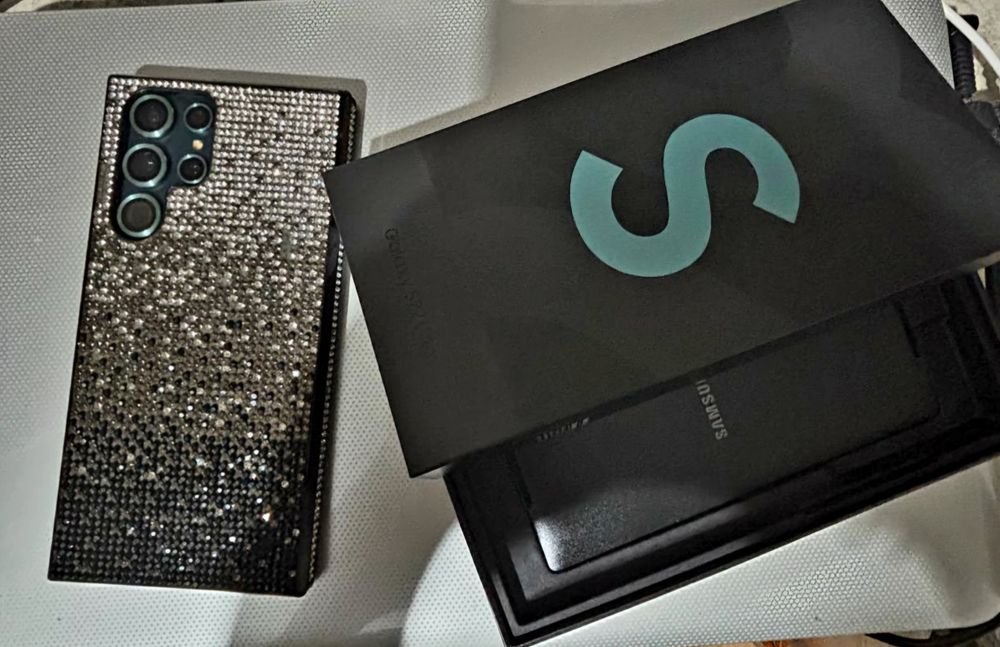 Продам Samsung Galaxy s22 ultra