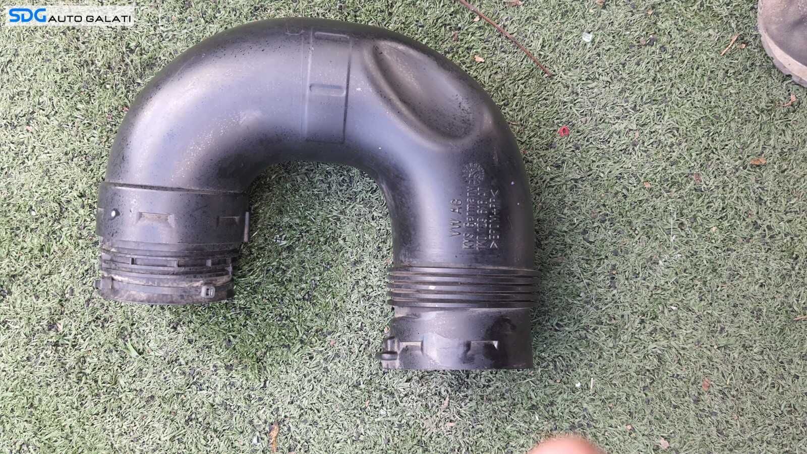 Tub Tubulatura Conducta Racord Admisie Aer Volkswagen Passat B6 1.9 TDI 2005 - 2010 Cod 1K0129618AT [C1476]